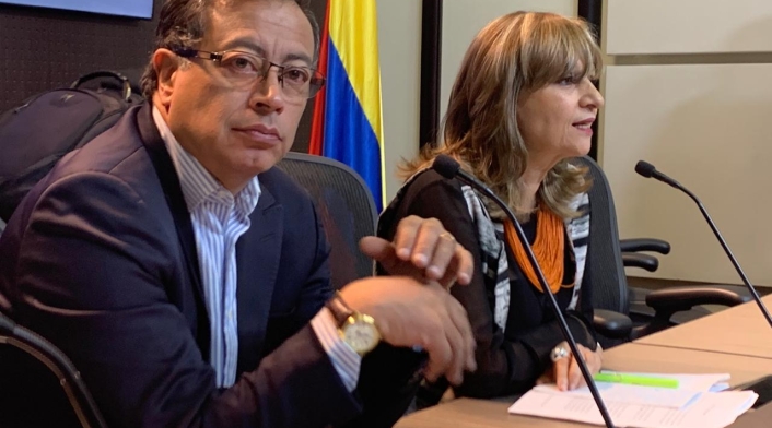 Gustavo Petro y Ángela María Robledo