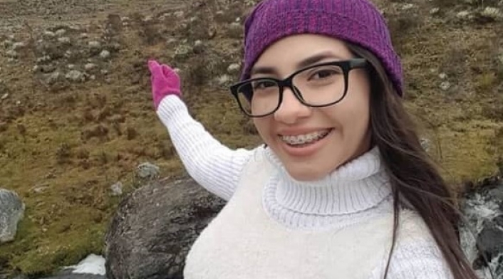 Kelly Zambrano de 19 años, desaparecida en altamar