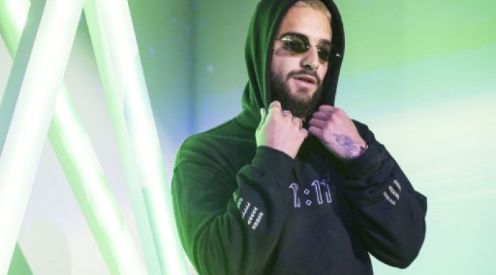 Maluma en la presentación de 11:11