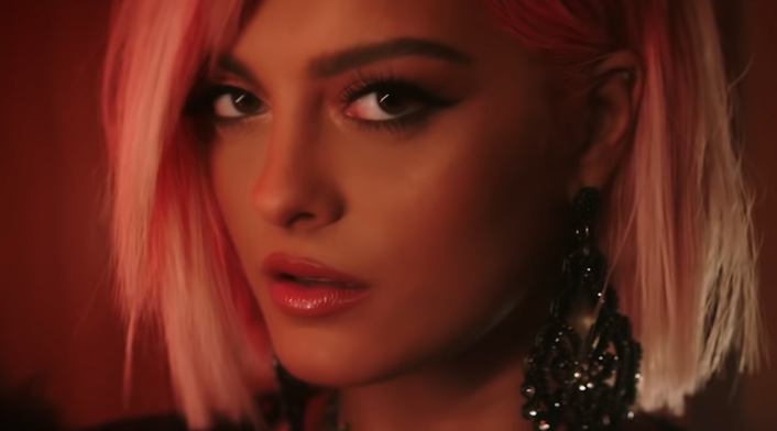 La cantante se unió al dúo musical para crear el tema 'Call you mine'.