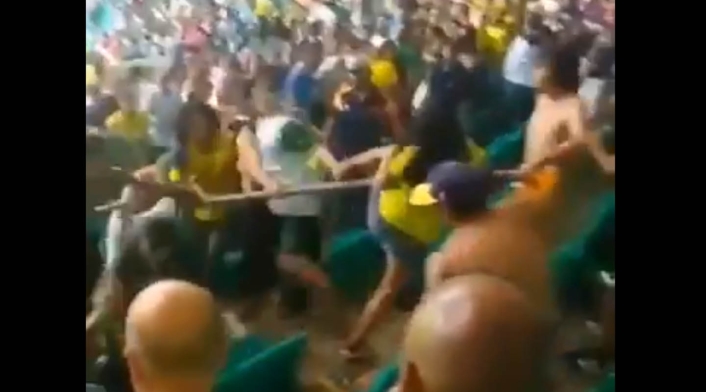 Colombianos peleando en Brasil Colombianos peleando en Brasil