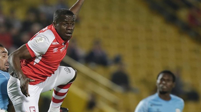 Carmelo Valencia, delantero colombiano Carmelo Valencia