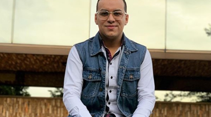 Luego de esto comenzó a andar "con una Biblia debajo del brazo”.