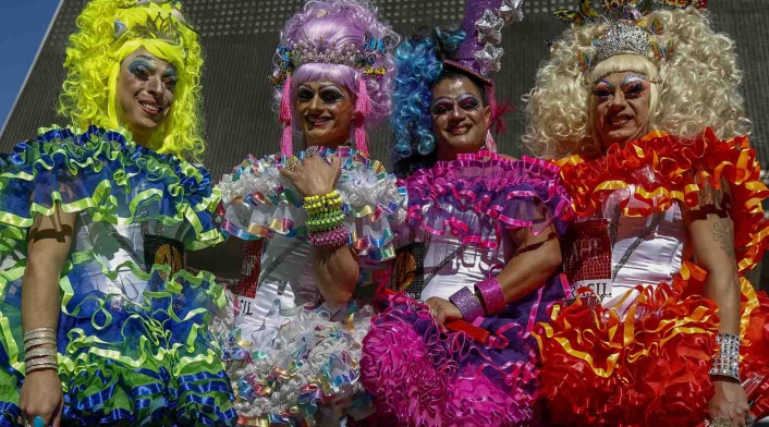 Marcha LGBT inunda Sao Paulo