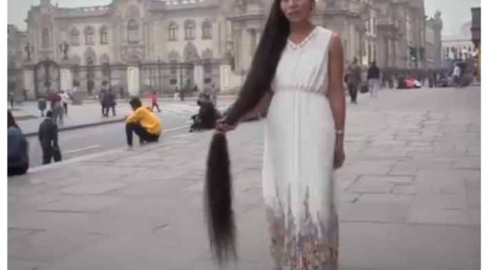Rapunzel peruana busca hacer historia. Rapunzel peruana busca hacer historia.