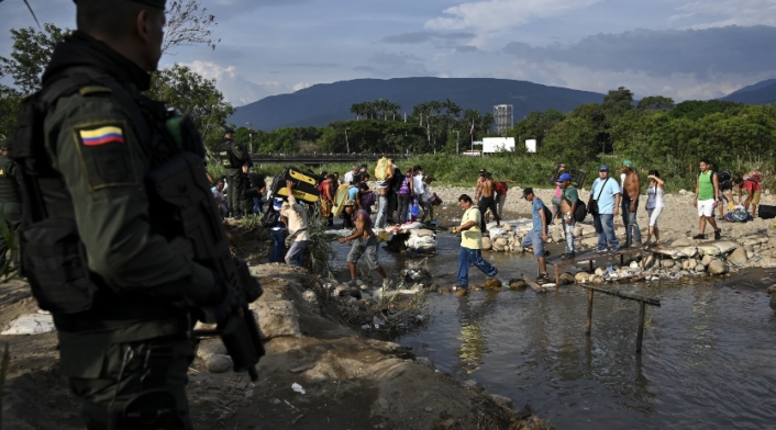 Trocha en frontera colombo venezolana