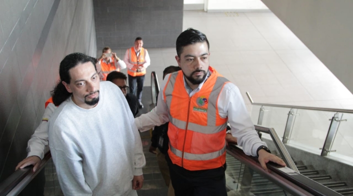 David Murcia Guzmán, en el proceso de registro con Migración Colombia, en Bogotá