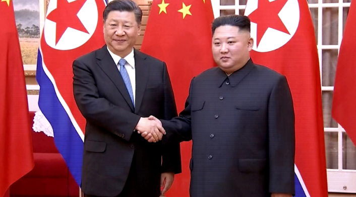 Xi Jinping se reúne con Kim Jong-un por primera vez en Corea del Norte