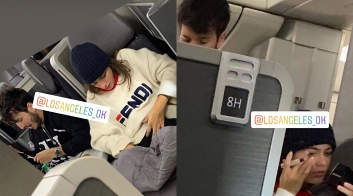 La pareja fue captada besándose en un vuelo