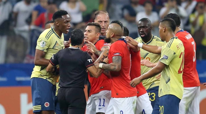 Yerry Mina - selección Colombia vs Chile