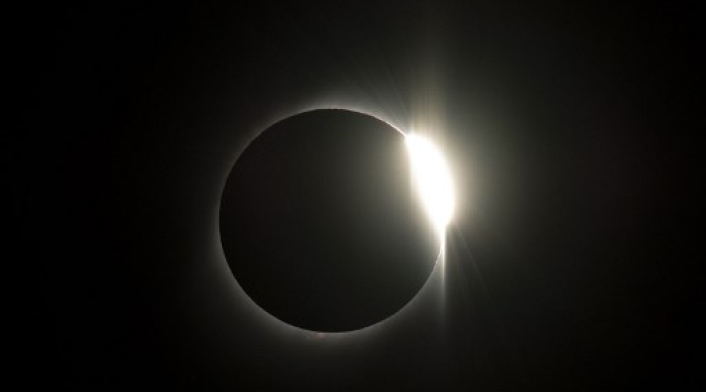 Eclipse solar