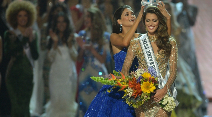 Iris Mittenaere, Miss Universo 2016