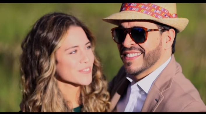 Abelardo de la Espriella cantando Che Sará