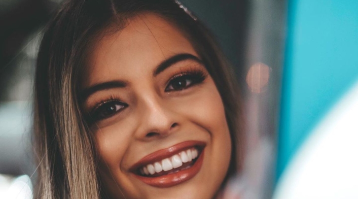 Daniela Legarda, hermana del cantante Legarda.