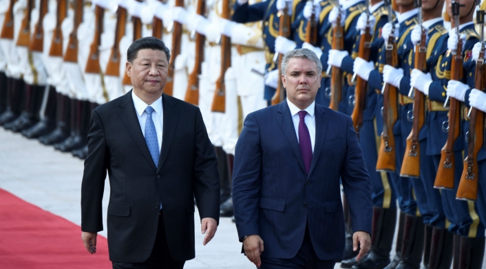 Presidentes Xi Jinping e Iván Duque