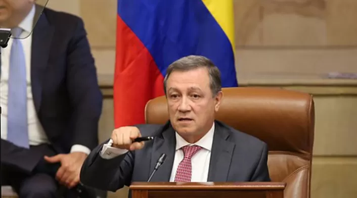 Ernesto Macías, senador del Centro Democrático. Ernesto Macías, senador del Centro Democrático.