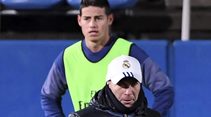 James Rodríguez y Zinedine Zidane. James Rodríguez y Zinedine Zidane.