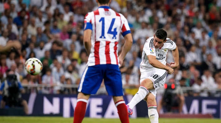 James Rodríguez ante Atlético de Madrid, el 13 de septiembre de 2014