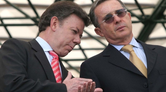 Los expresidenbtes Juan Manuel Santos y Álvaro Uribe Vélez. Los expresidenbtes Juan Manuel Santos y Álvaro Uribe Vélez.