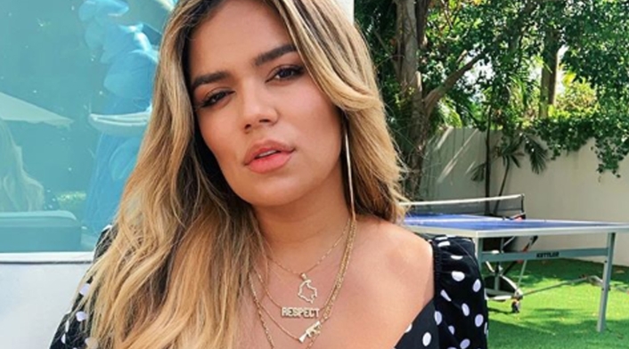 La cantante luce desde algunas semanas un lujoso anillo en su dedo anular que llamó la atención de sus seguidores.