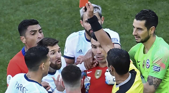 Messi el día de su expulsión ante Chile. Messi el día de su expulsión ante Chile.