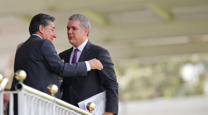 Néstor Humberto Martínez, ex fiscal general, e Iván Duque, presidente de la República, en Bogotá, el 6 de noviembre de 2018 Néstor Humberto Martínez, ex fiscal general, e Iván Duque, presidente de la República, en Bogotá, el 6 de noviembre de 2018