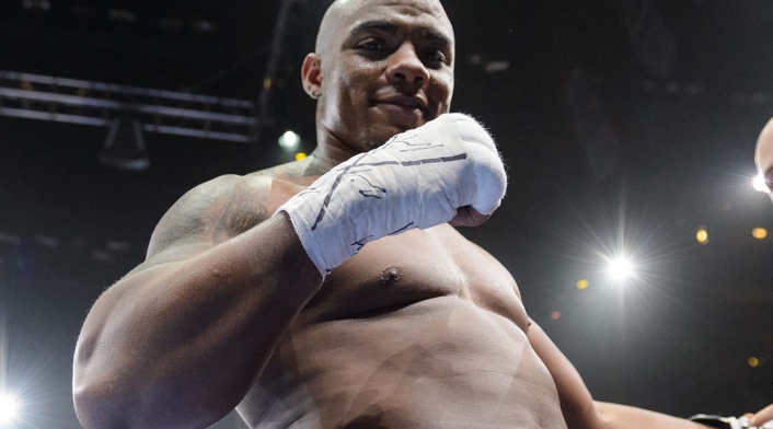 Óscar Rivas, boxeador colombiano. Óscar Rivas, boxeador colombiano.