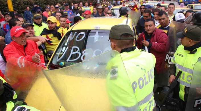 Paro de taxistas en Bogotá. Paro de taxistas en Bogotá.