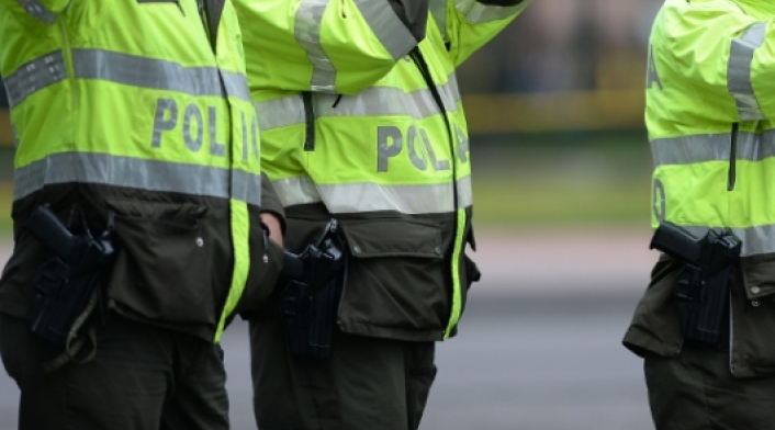 Policías Policías
