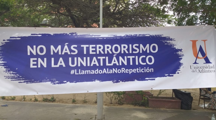 Pancarta Universidad del Atlántico