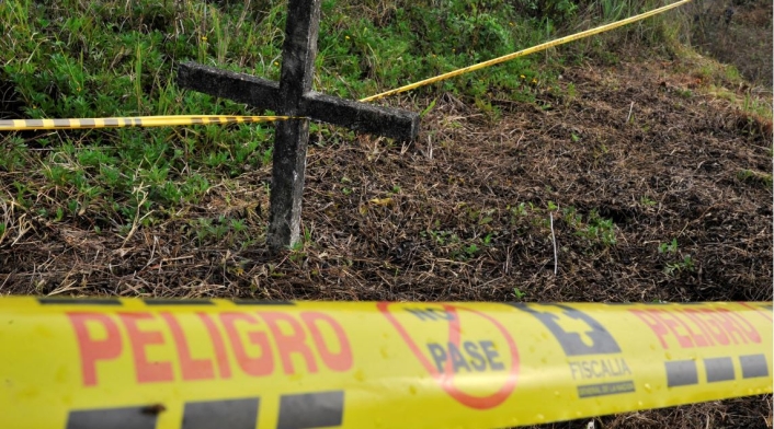 Demarcación en zona donde se sospecha hay restos de desaparecidos por el conflicto.