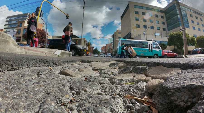 Huecos / Bogota / vias / daños via