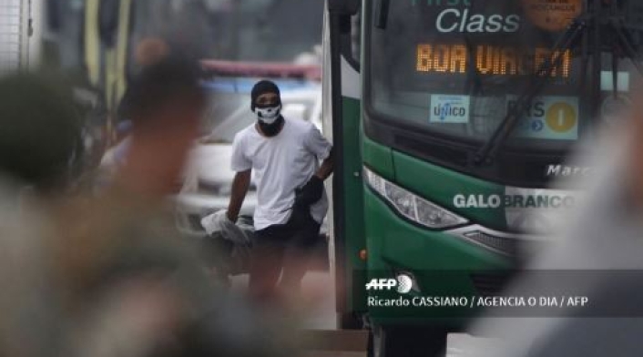 Hombre que secuestró a 37 personas en un bus en Río de Janeiro