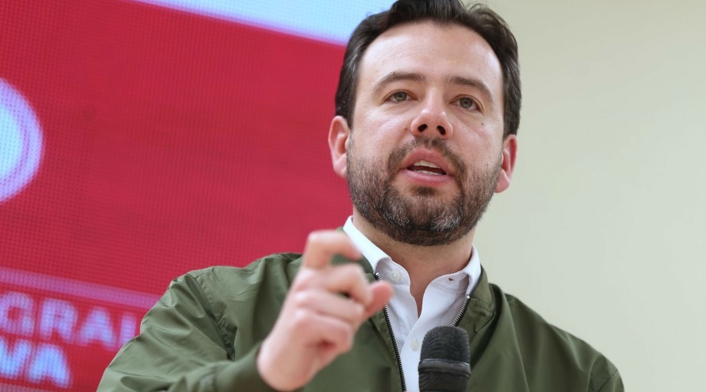 Carlos Fernando Galán al lanzar su candidatura a la Alcaldía de Bogotá.