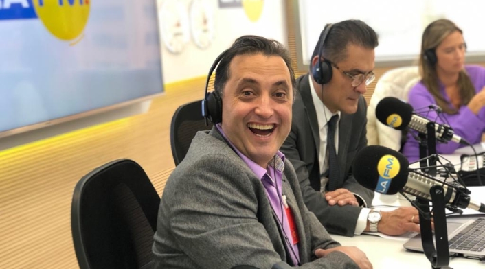 El comediante Andrés López en LA FM