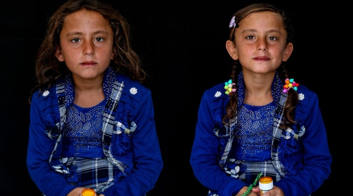 Niñas de Sijju, en el campo de refugiados 'Shemmarin y Rayyan', fueron peinadas en el distrito de Azez, en Alepo, Siria