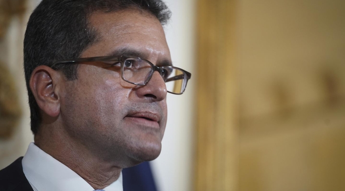 Pedro Pierluisi había jurado como gobernador de la isla. Pedro Pierluisi había jurado como gobernador de la isla.