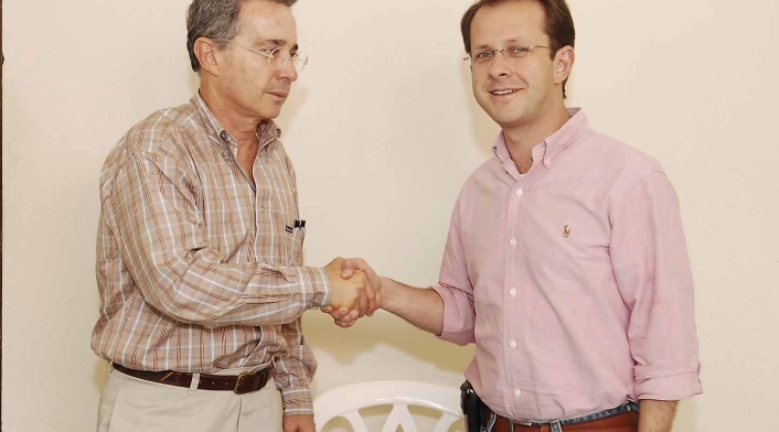 Álvaro Uribe y Andrés Felipe Arias. Álvaro Uribe y Andrés Felipe Arias.