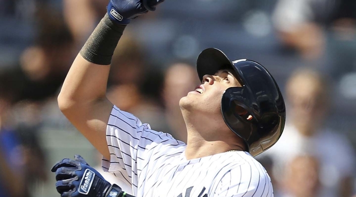 Gio Urshela, beisbolista colombiano. Gio Urshela, beisbolista colombiano.