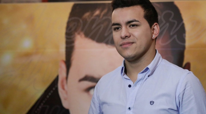 Yeison Jiménez ahora tiene para camionetas de más de $200 millones. Hace 4 años, cuando no era tan famoso, Yeison Jiménez fue contratado prácticamente a la fuerza para dar un concierto privado.