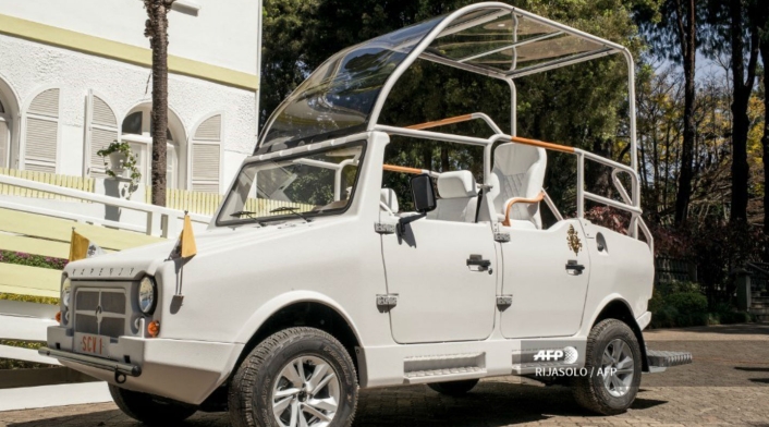 Papamóvil hecho en Madagascar