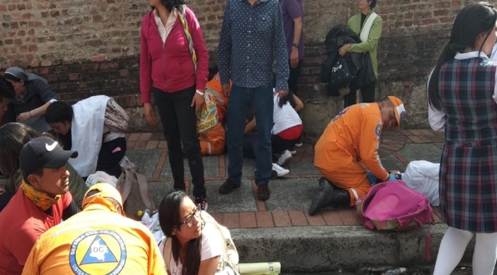 Afectados por petardos en el centro de Bogotá