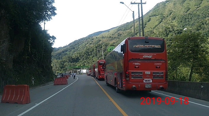 Los delincuentes quemaban los buses de las empresas que no pagaban las 'vacunas'. Los delincuentes quemaban los buses de las empresas que no pagaban las 'vacunas'.