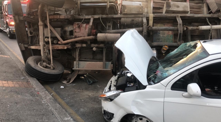 El accidente en la carrera 30 con calle 2, en Bogotá El accidente en la carrera 30 con calle 2, en Bogotá