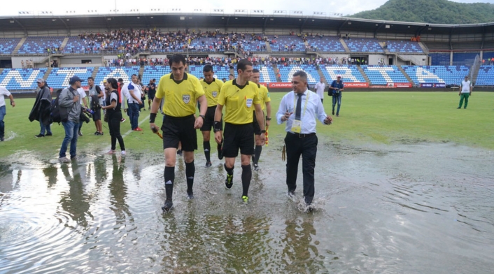 Estadio de Santa Marta se inundó Estadio de Santa Marta se inundó
