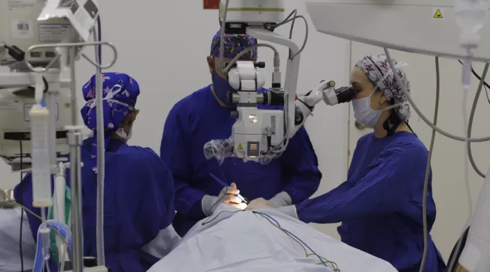 Cirugía con lentes intraoculares