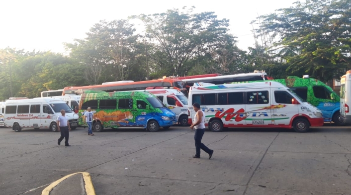 Vans vía al Llano