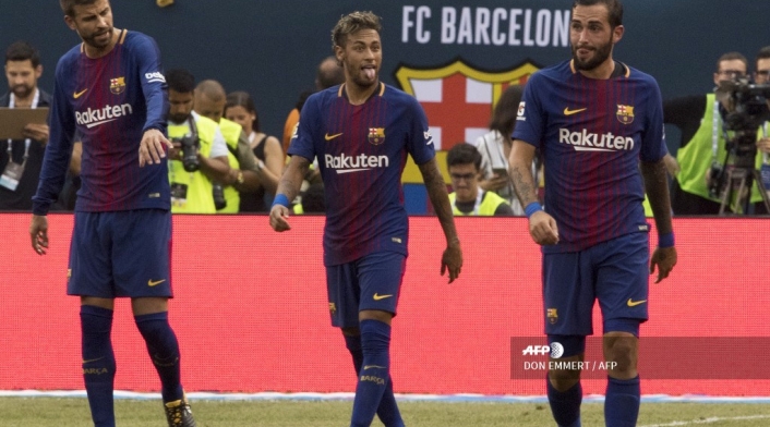 Piqué y Neymar en Barcelona