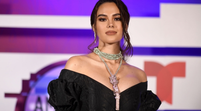 Catriona Gray, Miss Universo en los Latin AMAs 2019