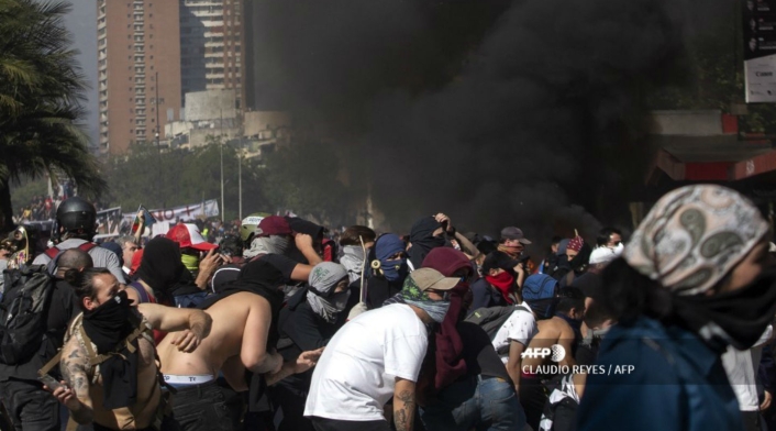 Violentas protestas en Chile dejan 15 personas muertas Violentas protestas en Chile dejan 15 personas muertas